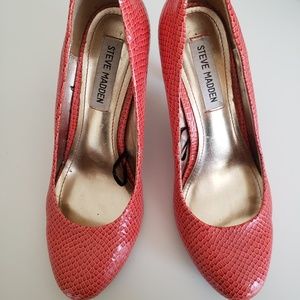Coral Steve Madden Heels / Pumps